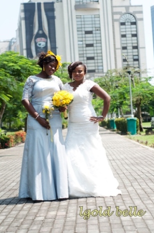 maid of honour and bride